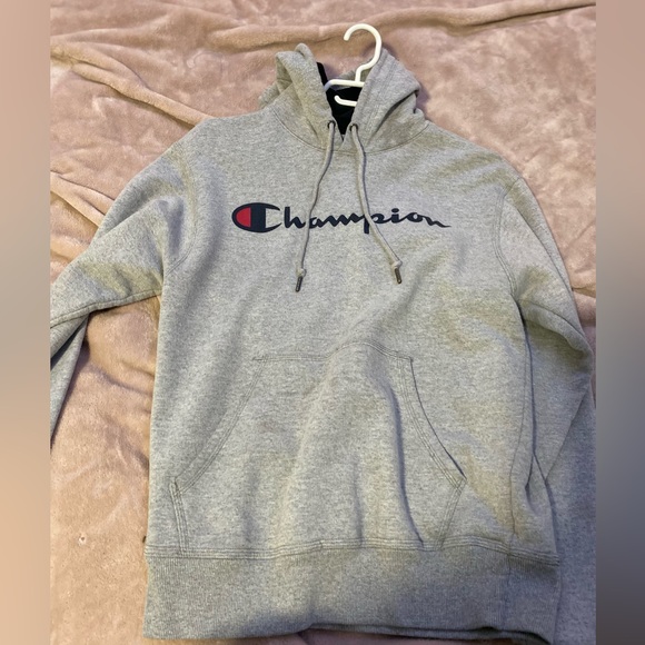 CHAMPION HOODIE - Picture 2 of 4